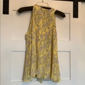 Sheet lined sleeveless blouse with tie back